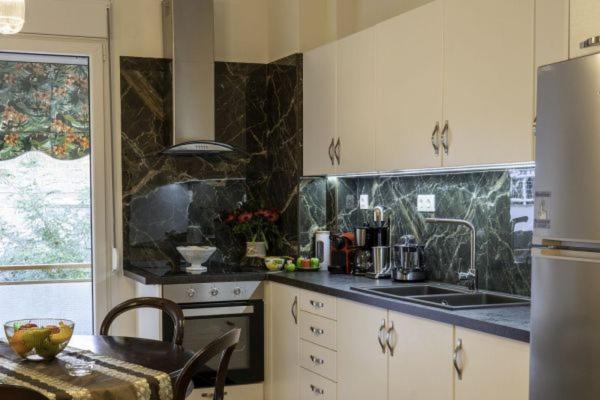 ヴォロスG102 Κεντρικό Πολυτελές Διαμέρισμαアパートメント エクステリア 写真