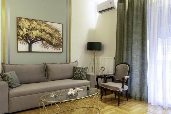 ヴォロスG102 Κεντρικό Πολυτελές Διαμέρισμαアパートメント エクステリア 写真