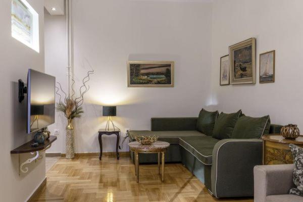 ヴォロスG102 Κεντρικό Πολυτελές Διαμέρισμαアパートメント エクステリア 写真